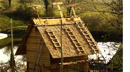 Toiture de cabanes sur pilotis